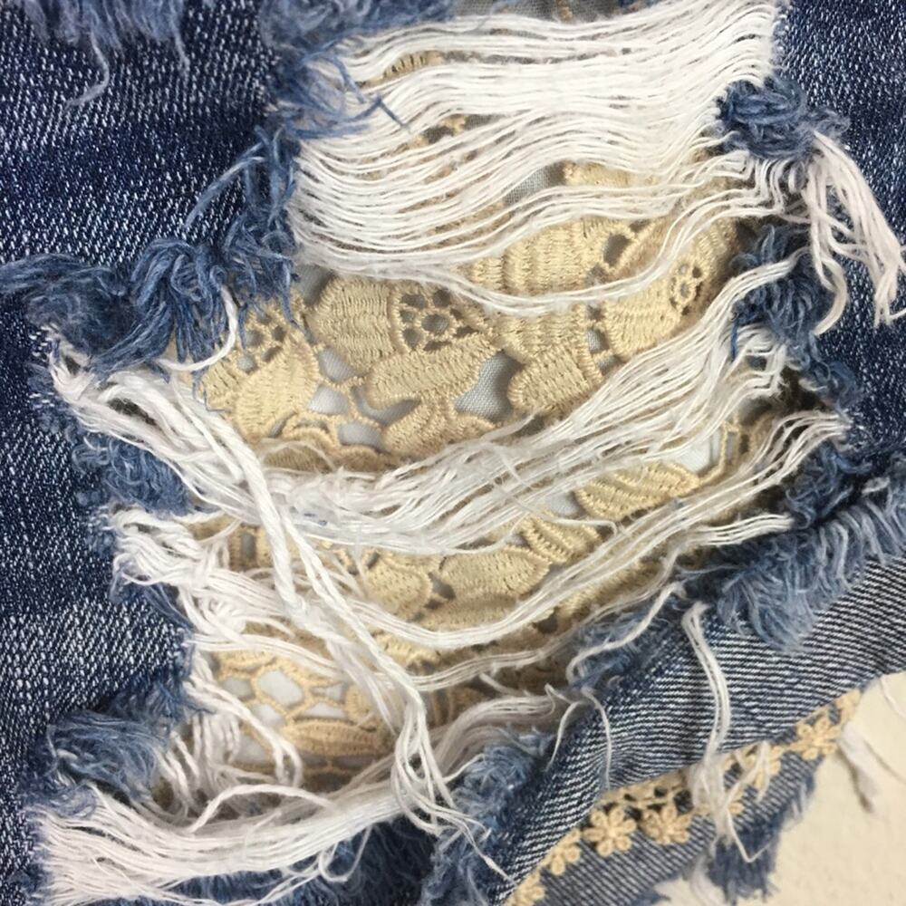 American Eagle Blue Distressed Lace Hi Rise Festival Shorts 8 - Picture 3 of 9